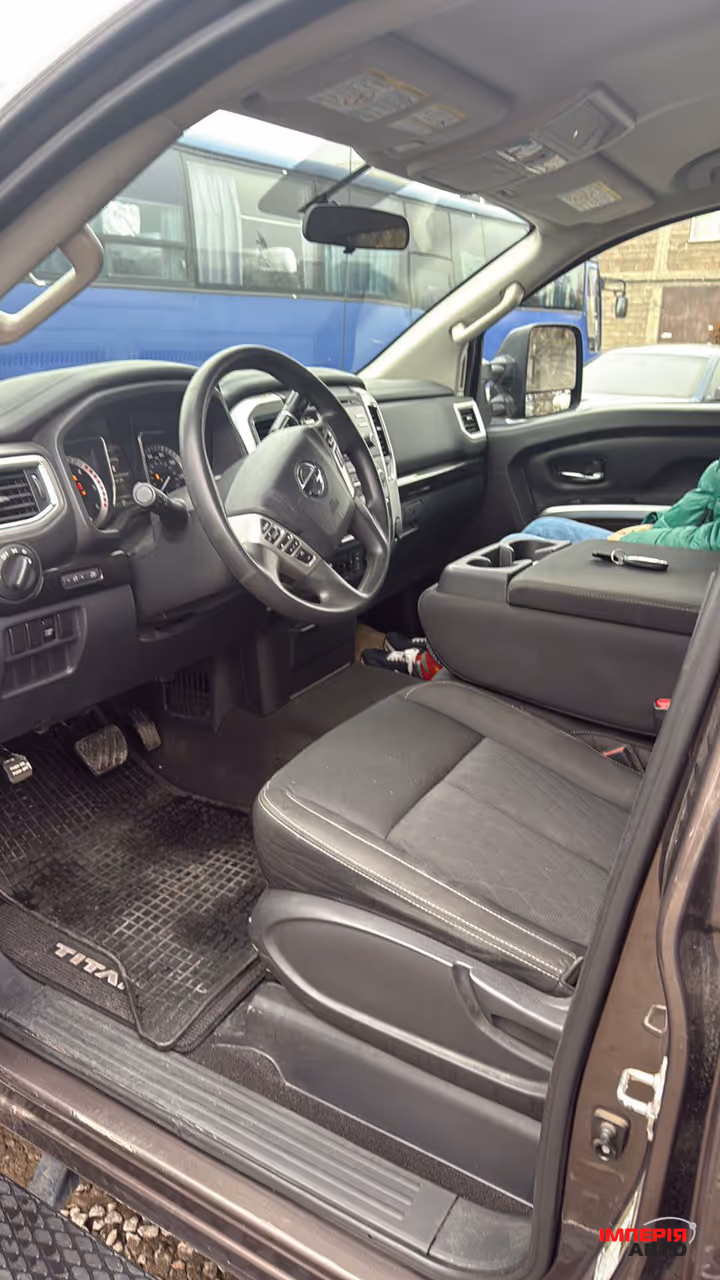 Nissan Titan - фото 12