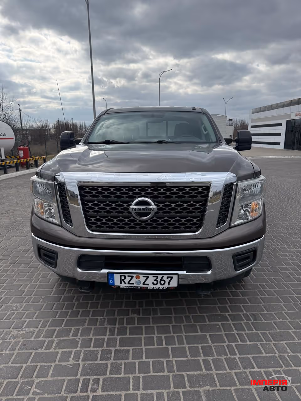 Nissan Titan - фото 3