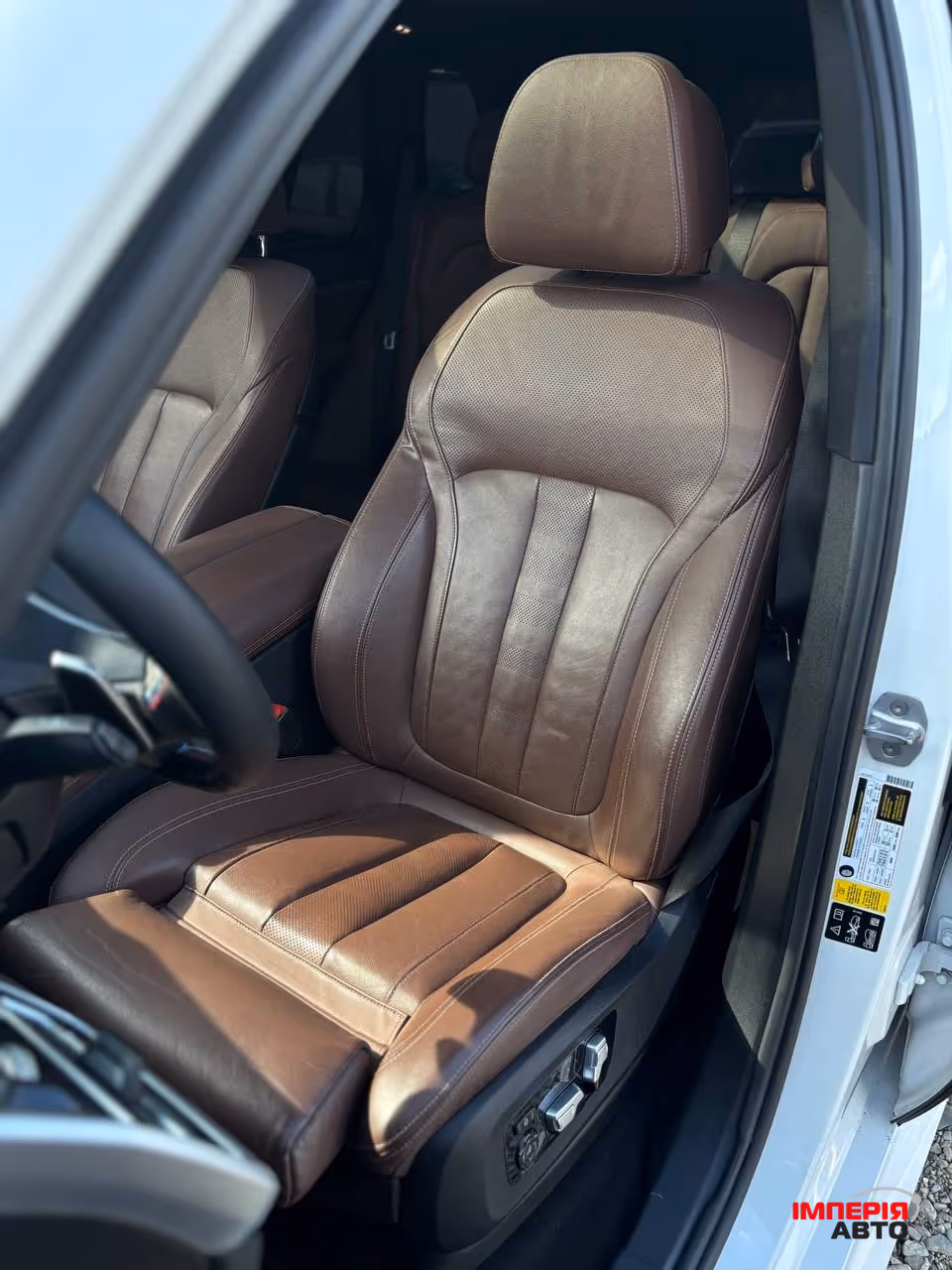 BMW X5 - фото 6