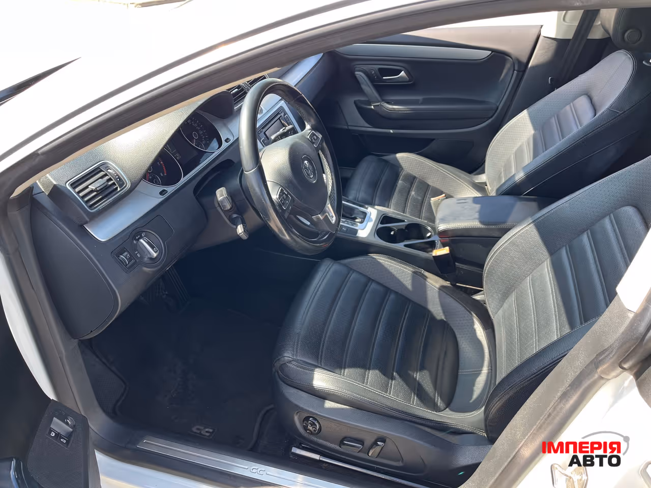 Volkswagen Passat CC - фото 22