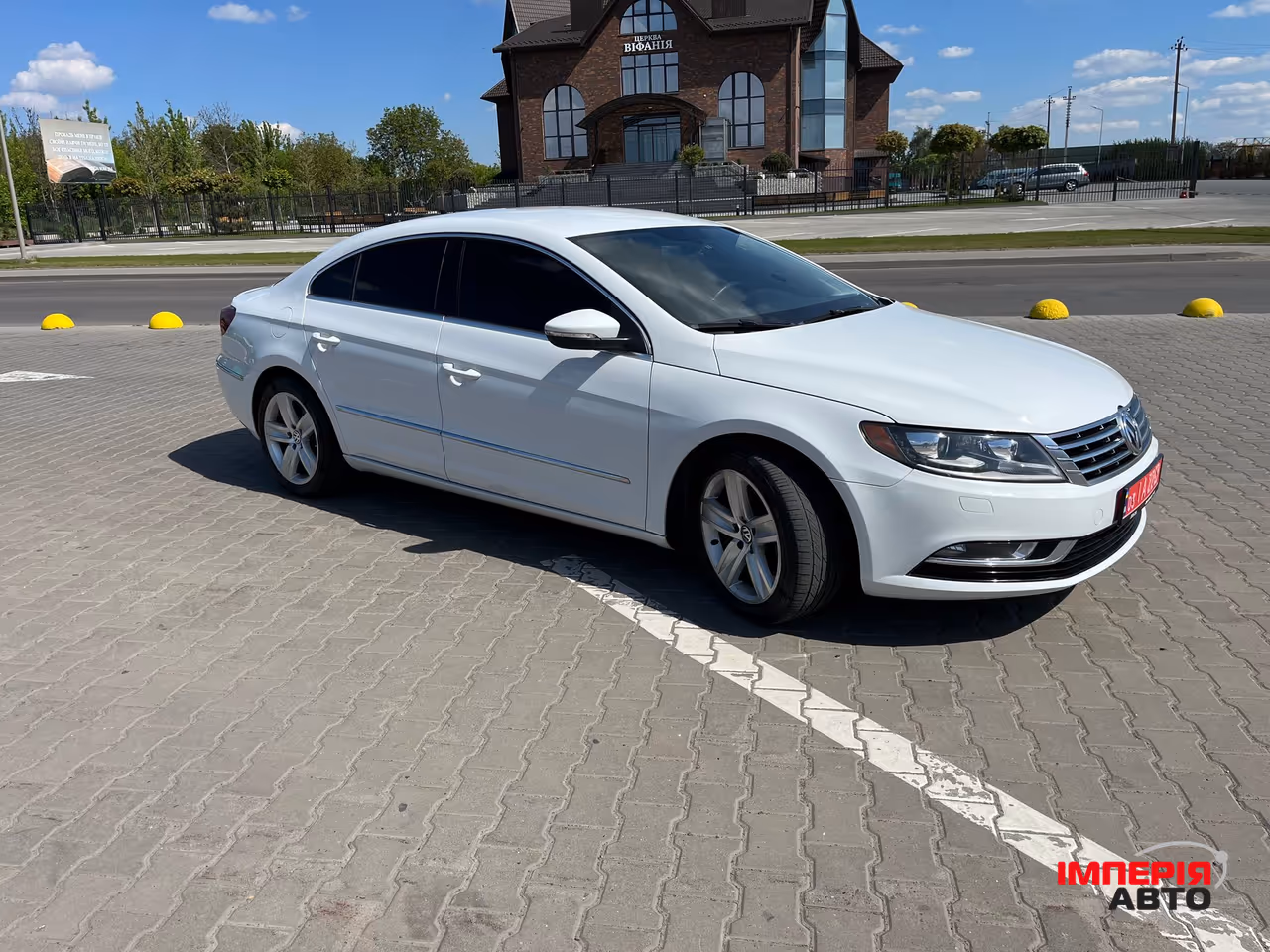 Volkswagen Passat CC - фото 11