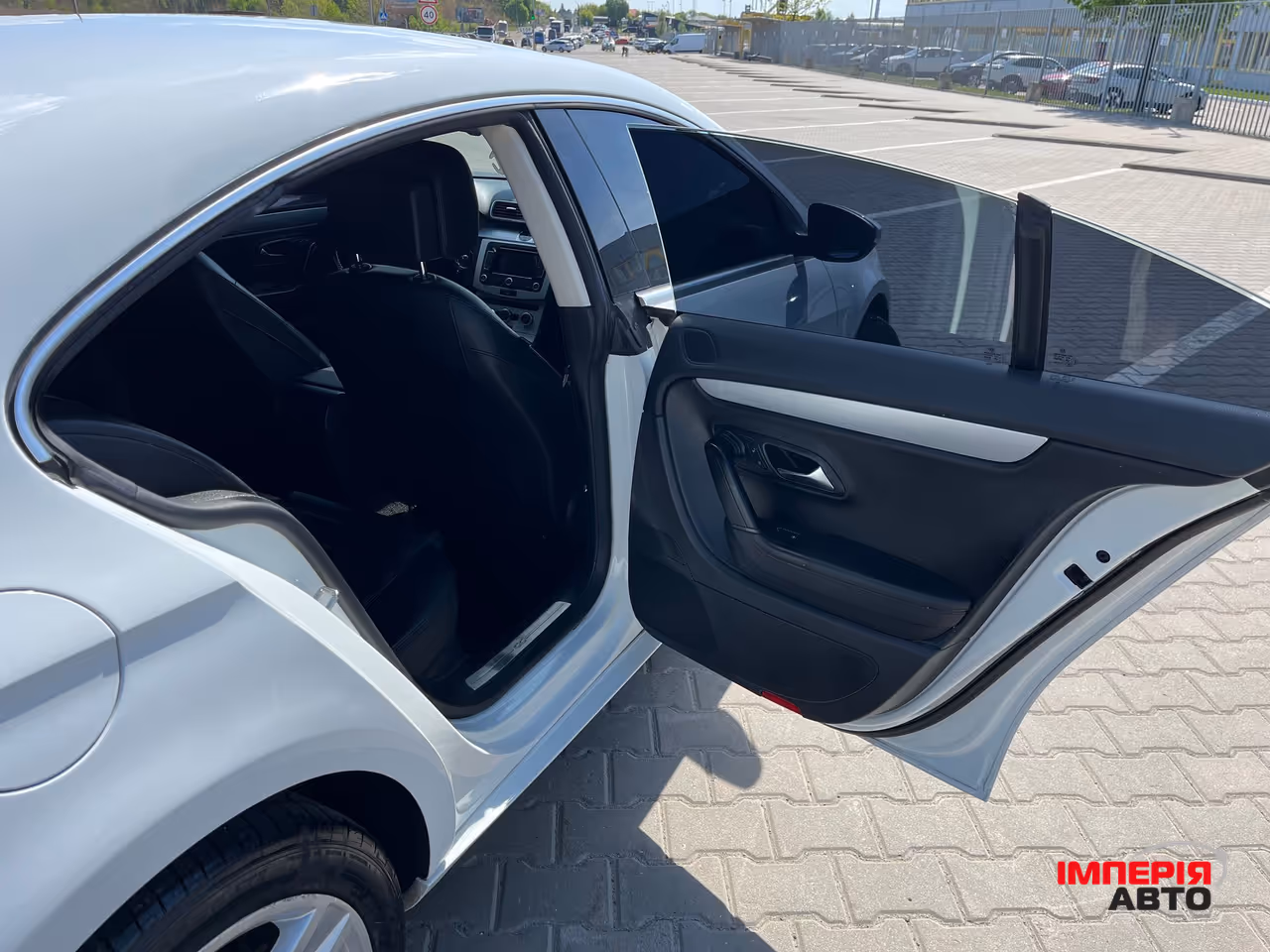 Volkswagen Passat CC - фото 20