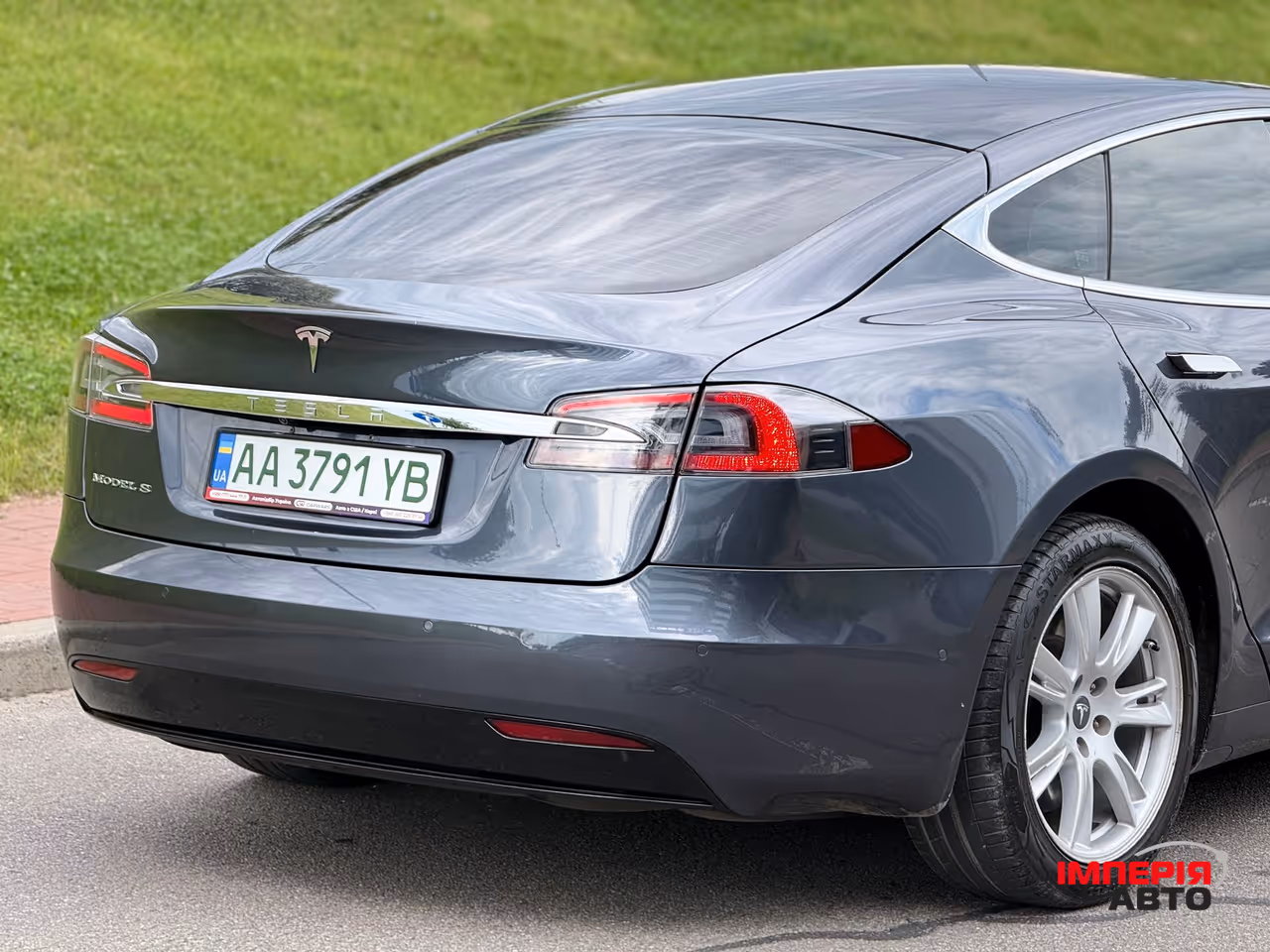 Tesla Model S - фото 17