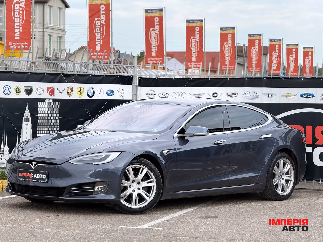 Tesla Model S - фото 16