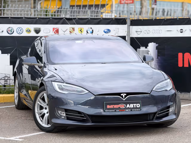 Tesla Model S - фото 3