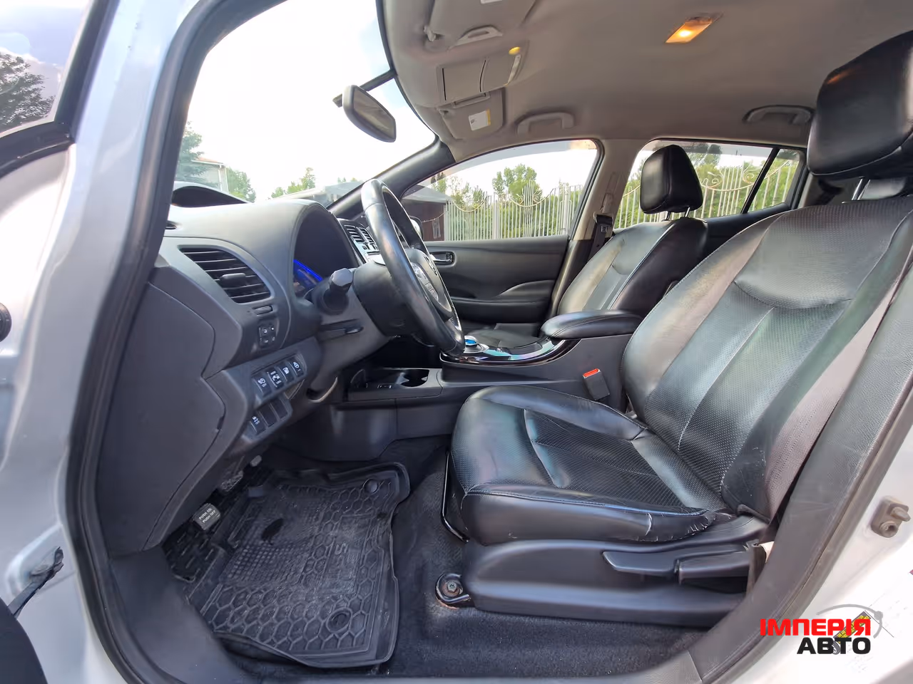 Nissan Leaf - фото 15
