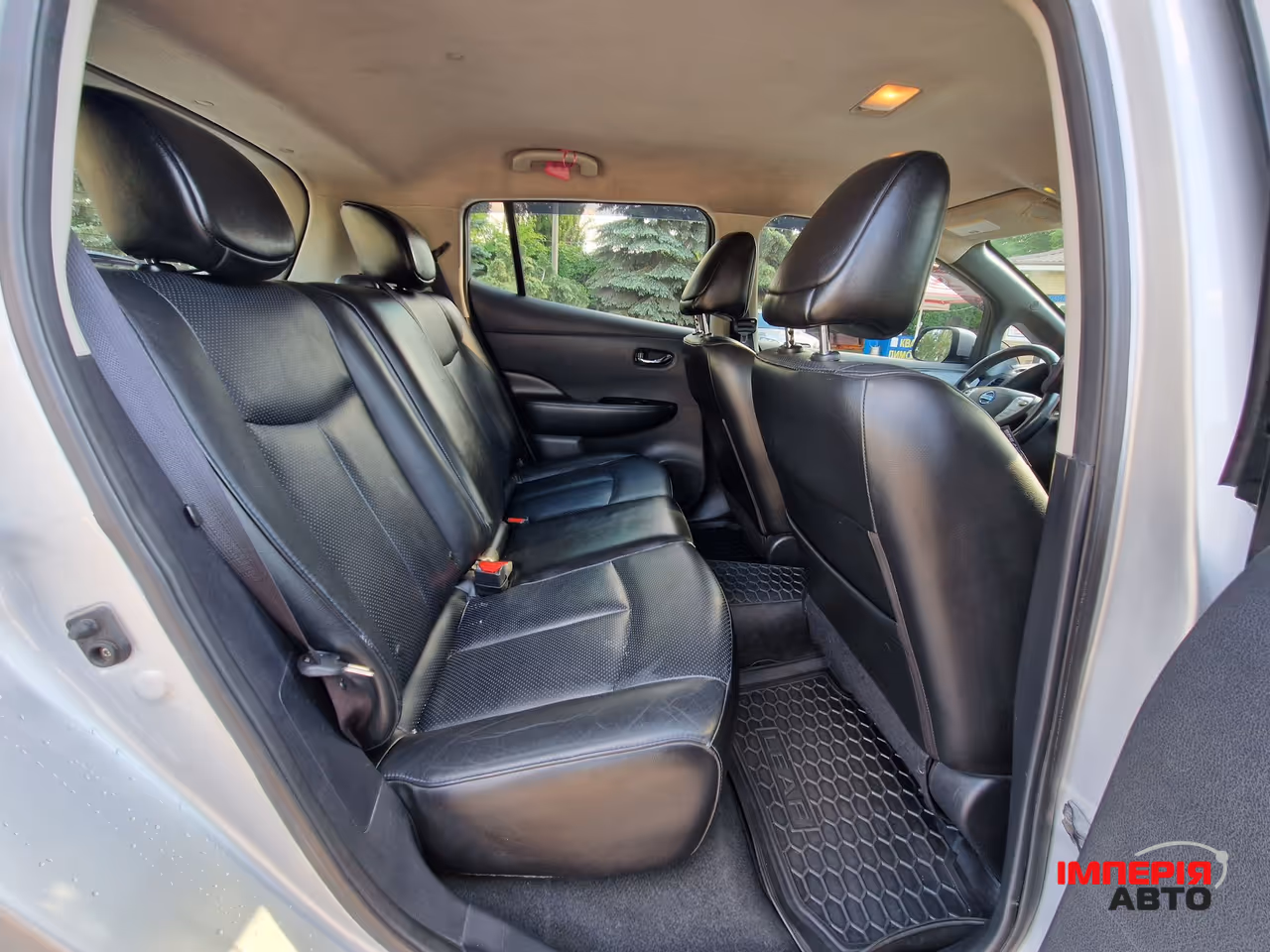 Nissan Leaf - фото 29