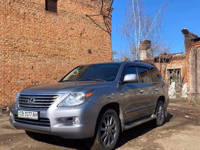 Lexus LX - фото 4