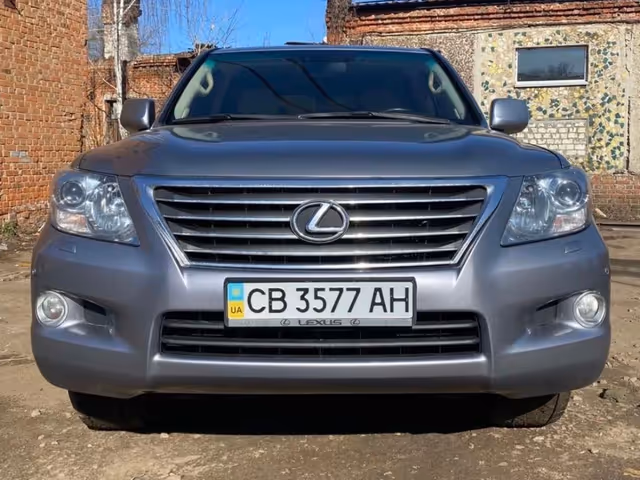 Lexus LX - фото 2