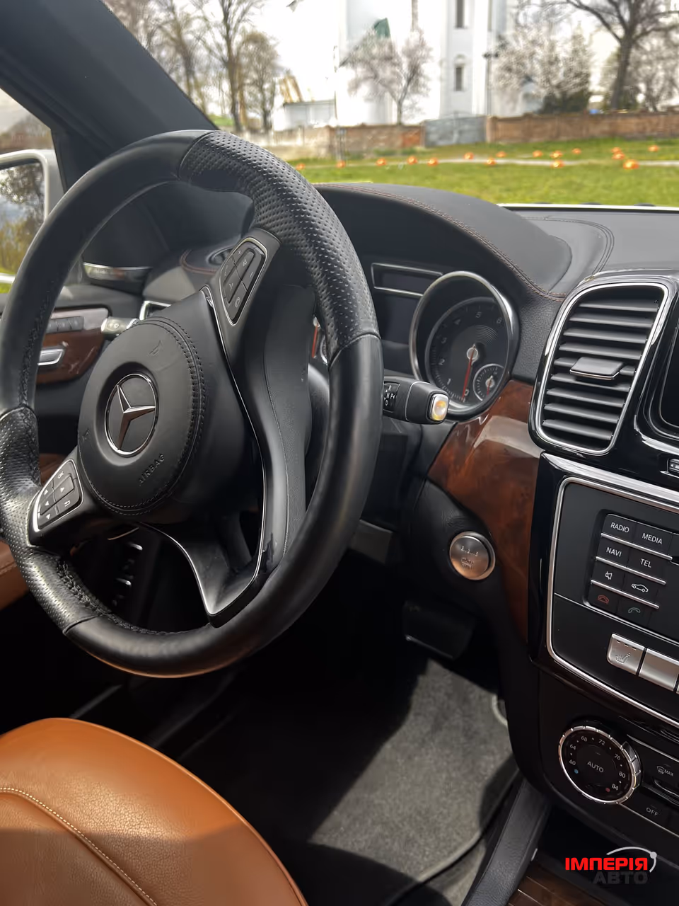Mercedes-Benz GLS - фото 17