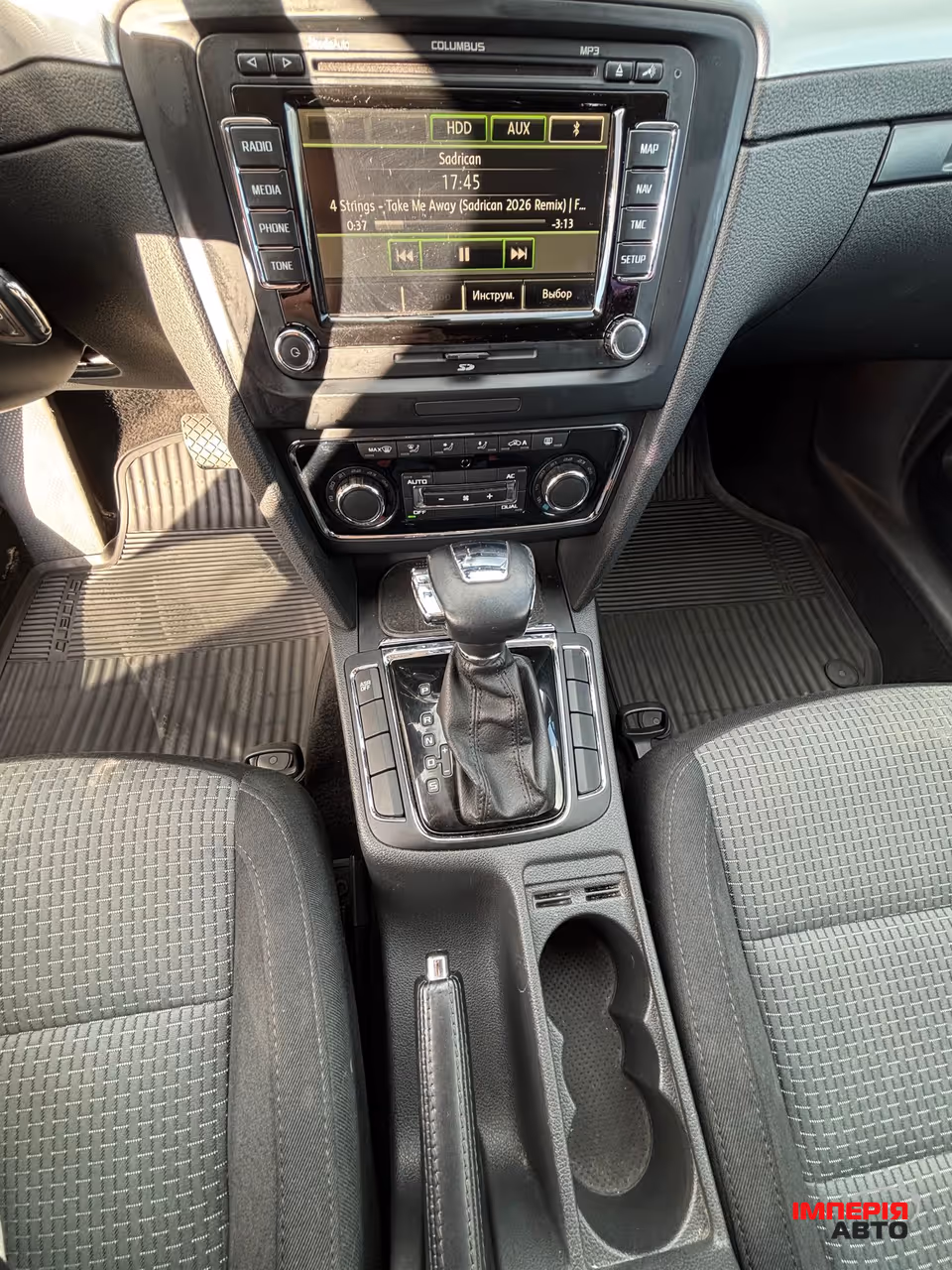 Skoda Superb - фото 12