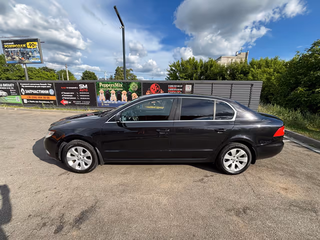 Skoda Superb - фото 4