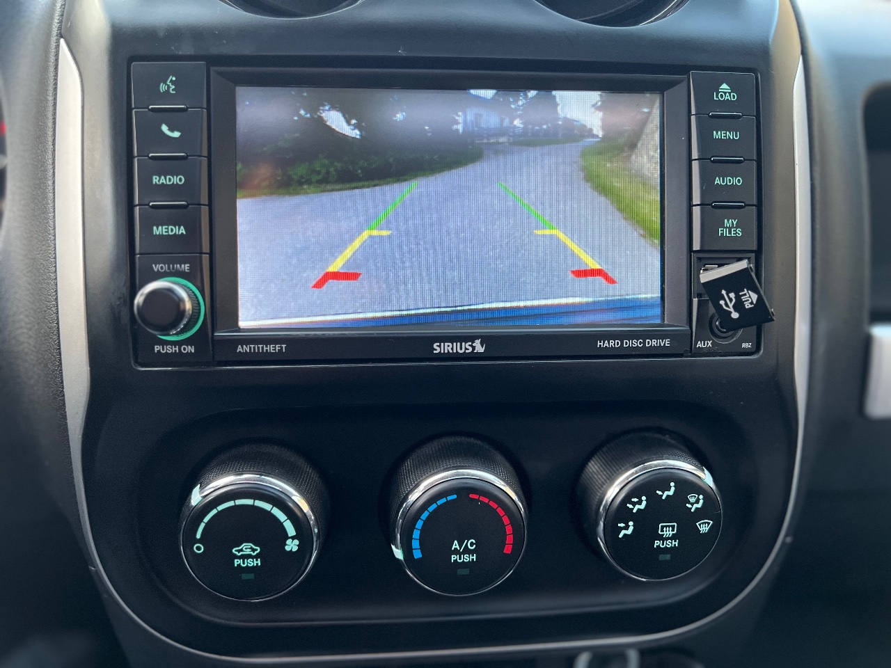 Jeep Compass - фото 28