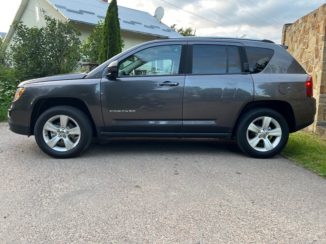 Jeep Compass - фото 11