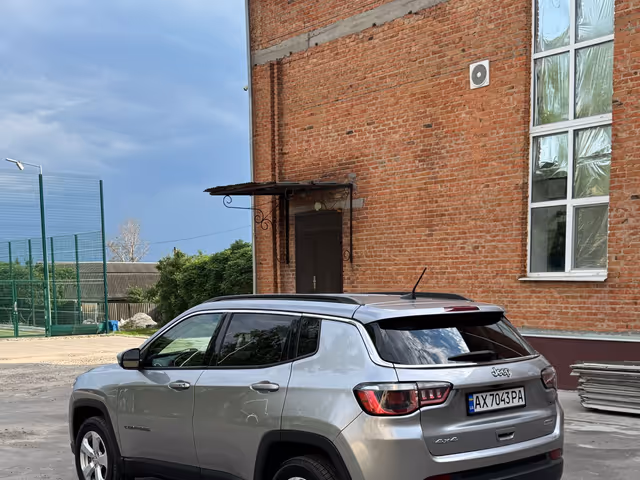 Jeep Compass - фото 4