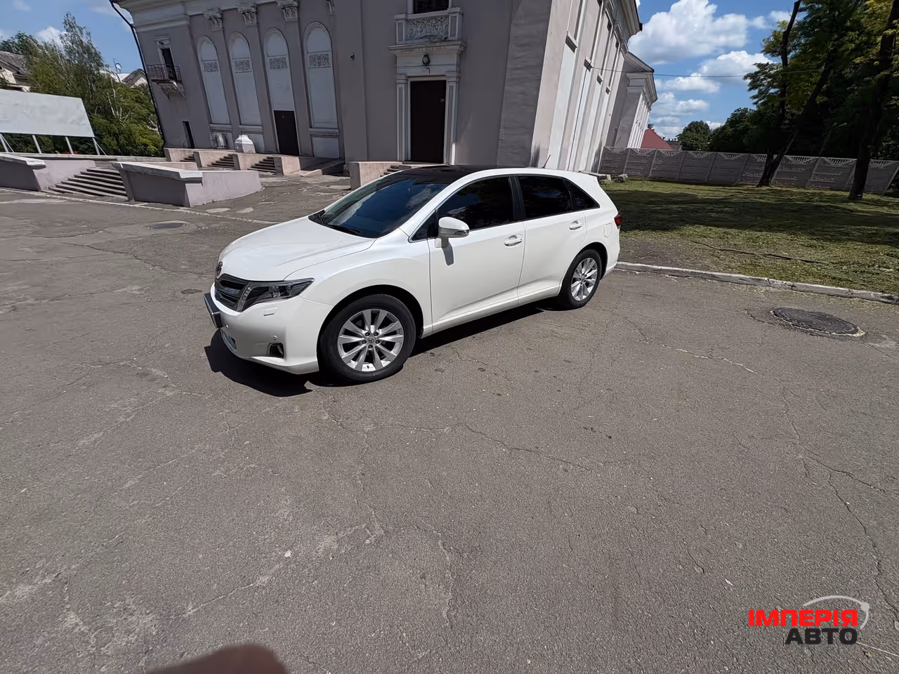 Toyota Venza - фото 2