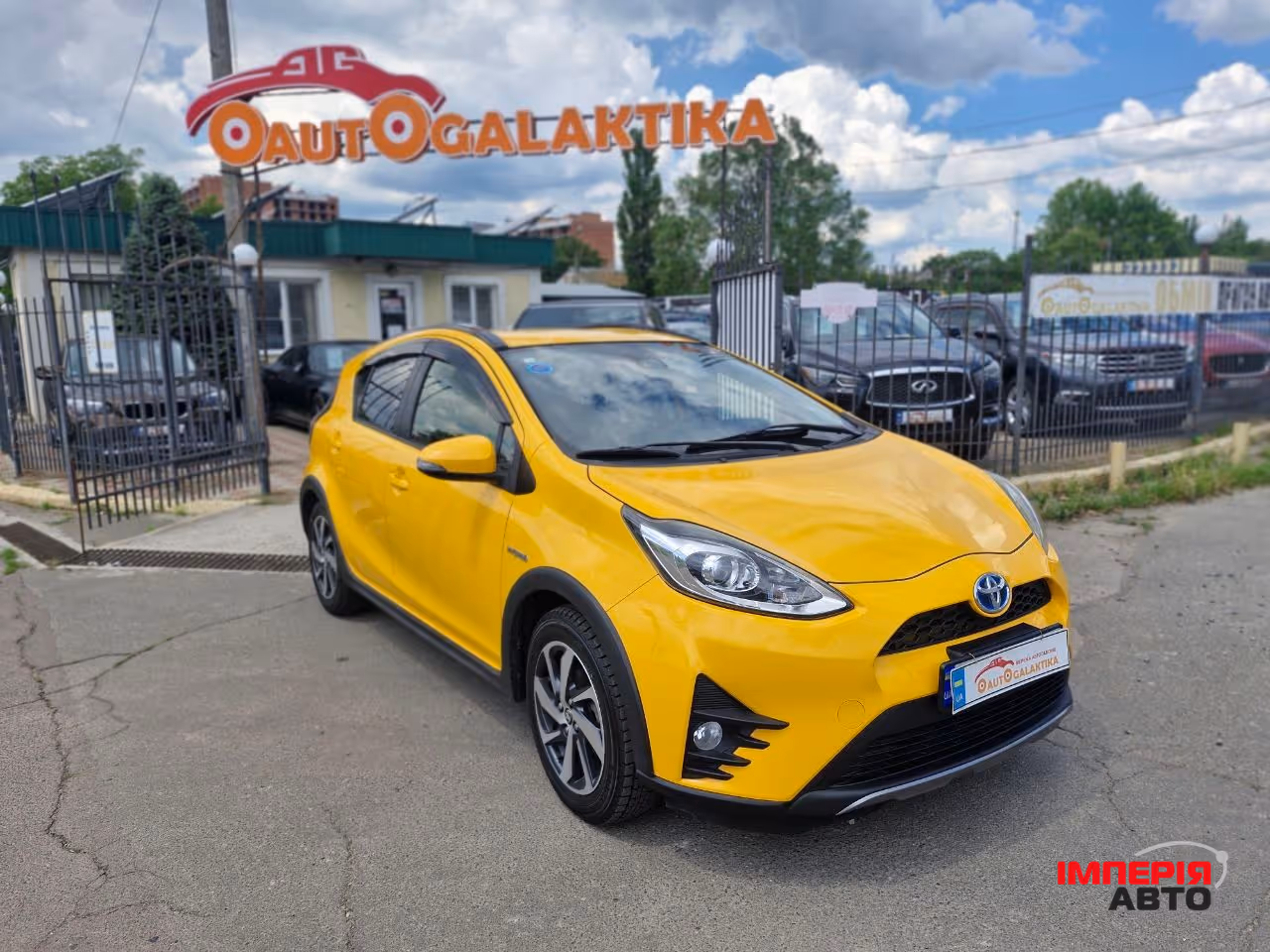 Toyota Aqua - фото 1