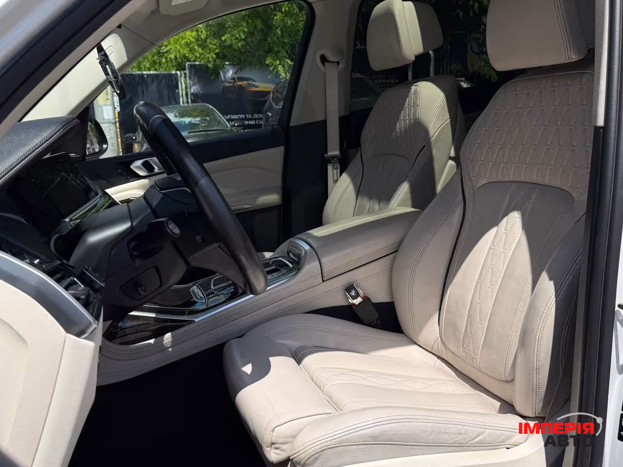 BMW X7 - фото 8