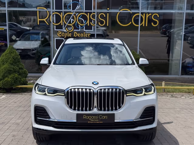 BMW X7 - фото 3