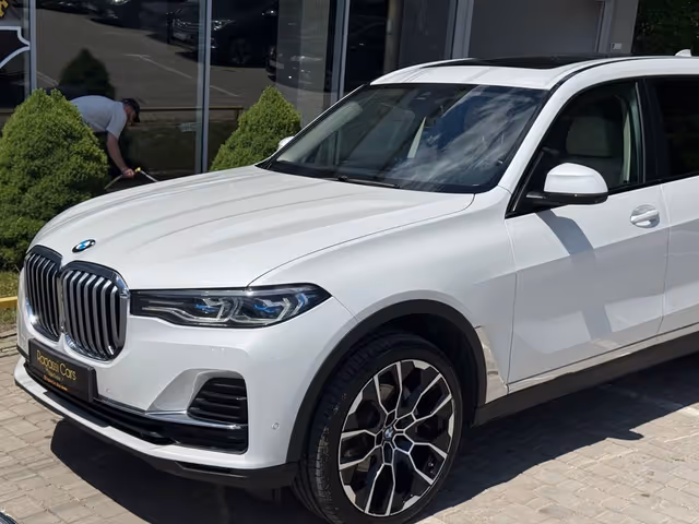 BMW X7 - фото 4