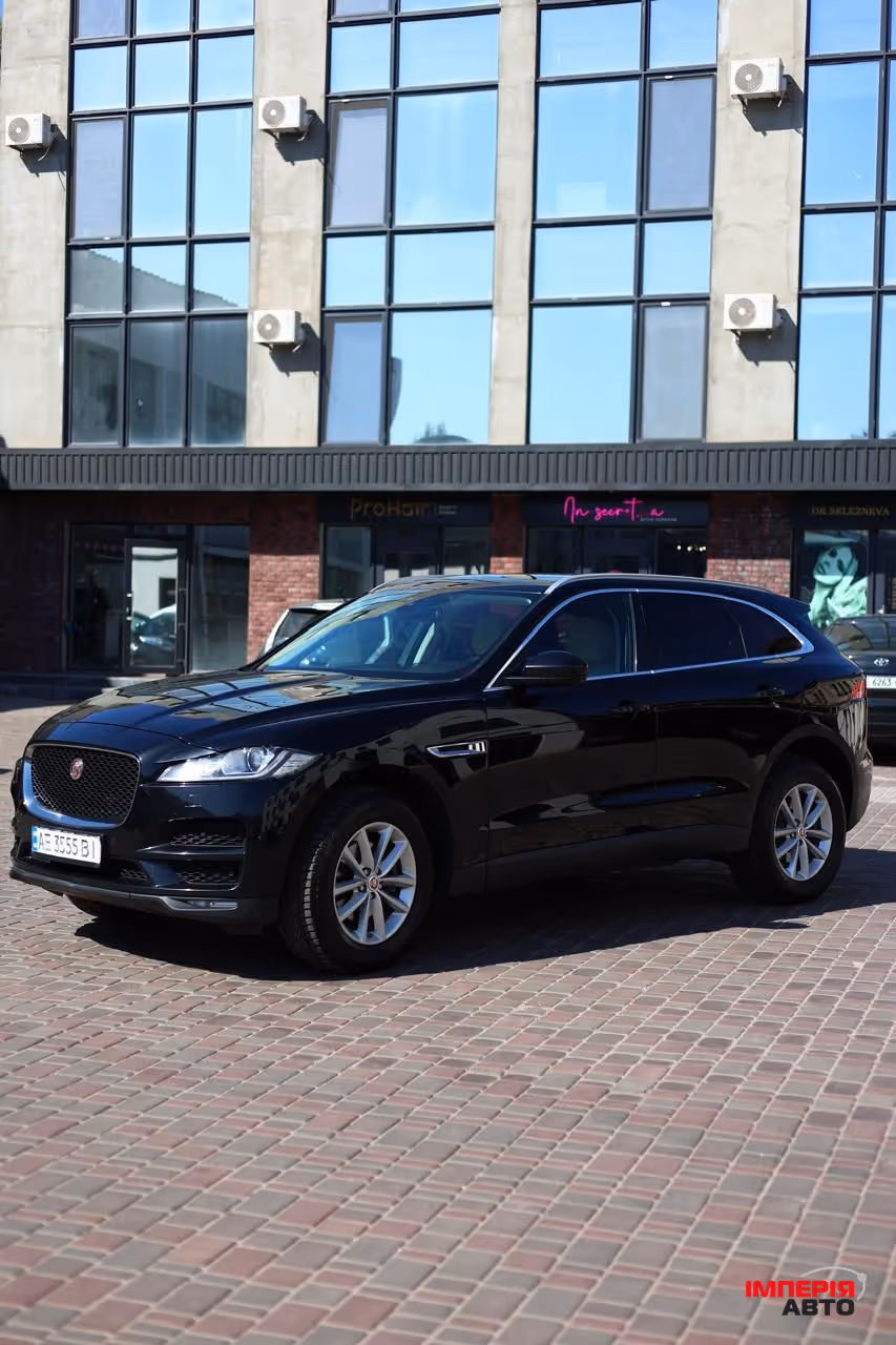 Jaguar F-Pace - фото 4
