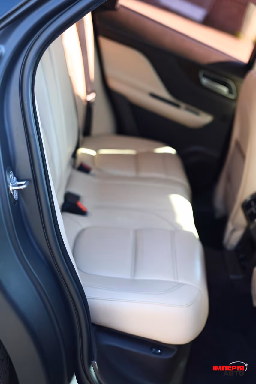 Jaguar F-Pace - фото 30