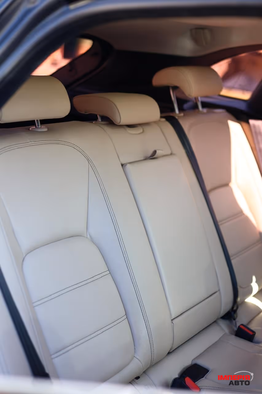 Jaguar F-Pace - фото 24