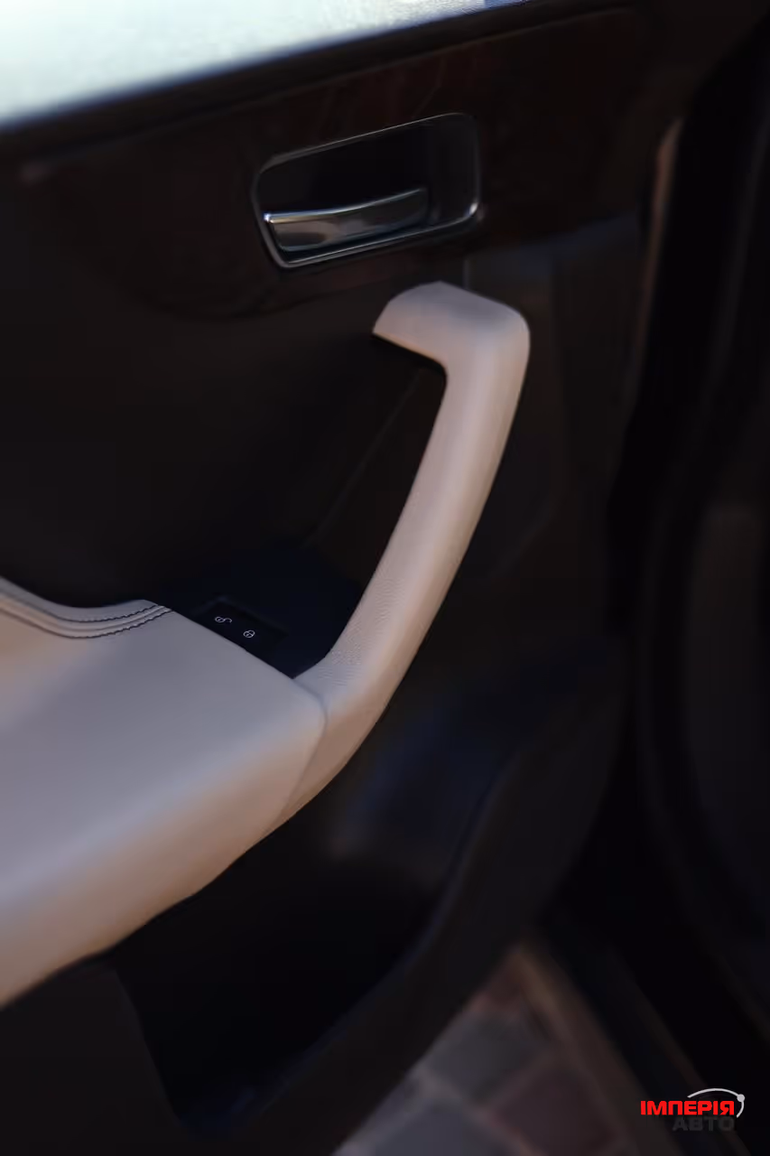 Jaguar F-Pace - фото 11