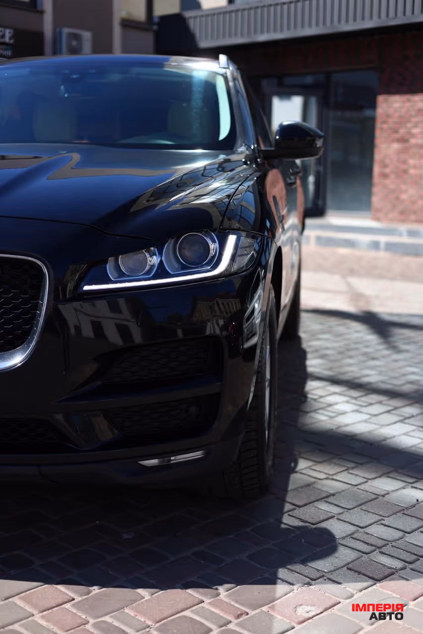 Jaguar F-Pace - фото 32
