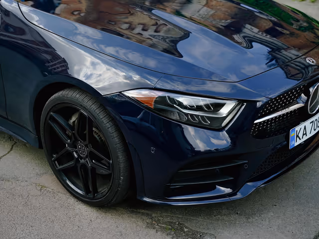 Mercedes-Benz CLS - фото 2