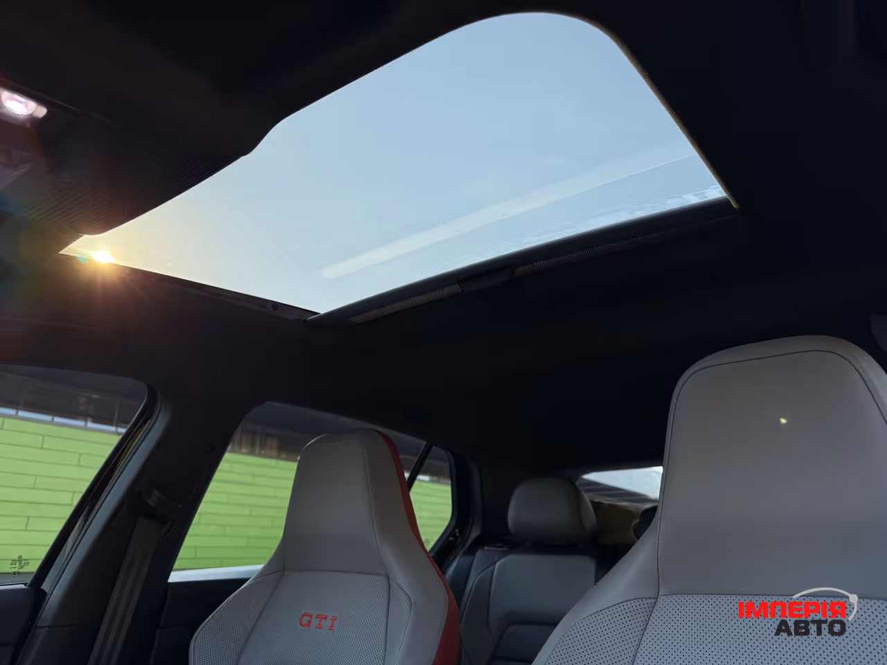 Volkswagen Golf GTI - фото 15