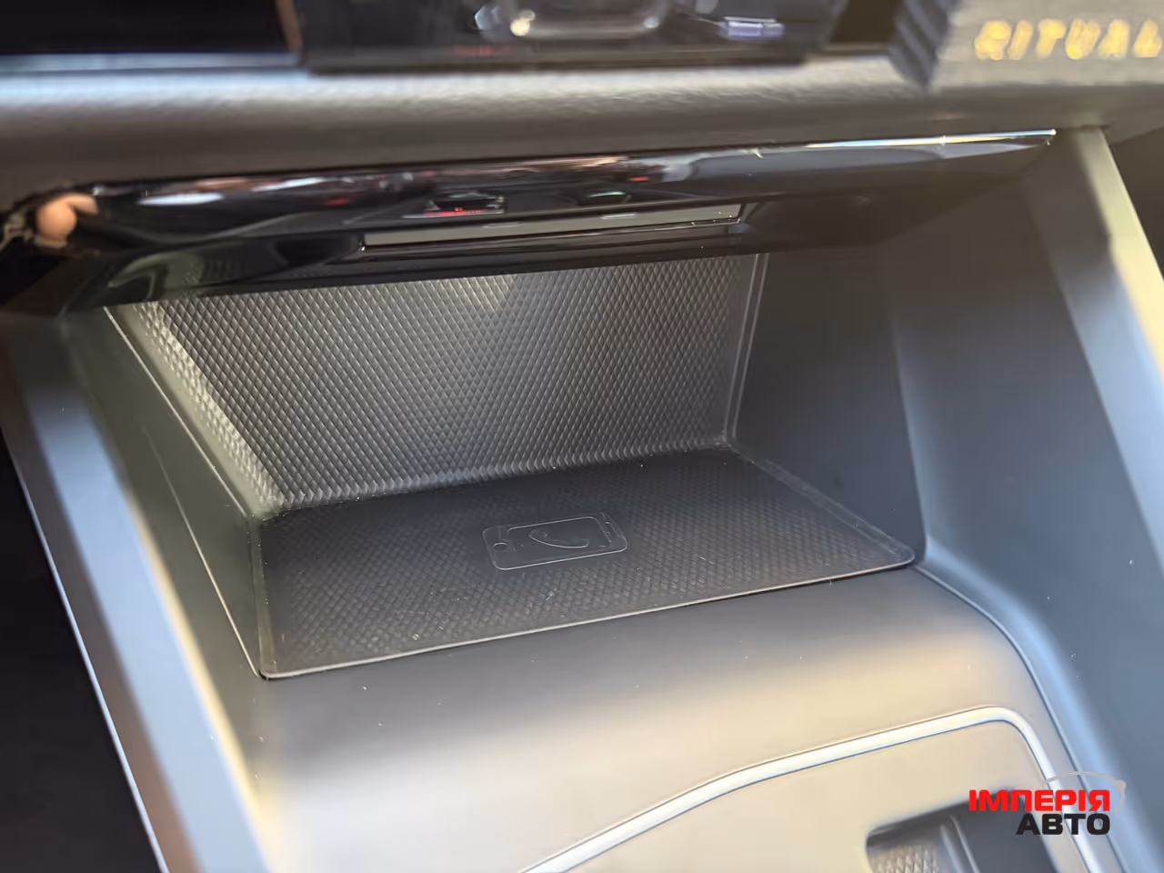 Volkswagen Golf GTI - фото 24