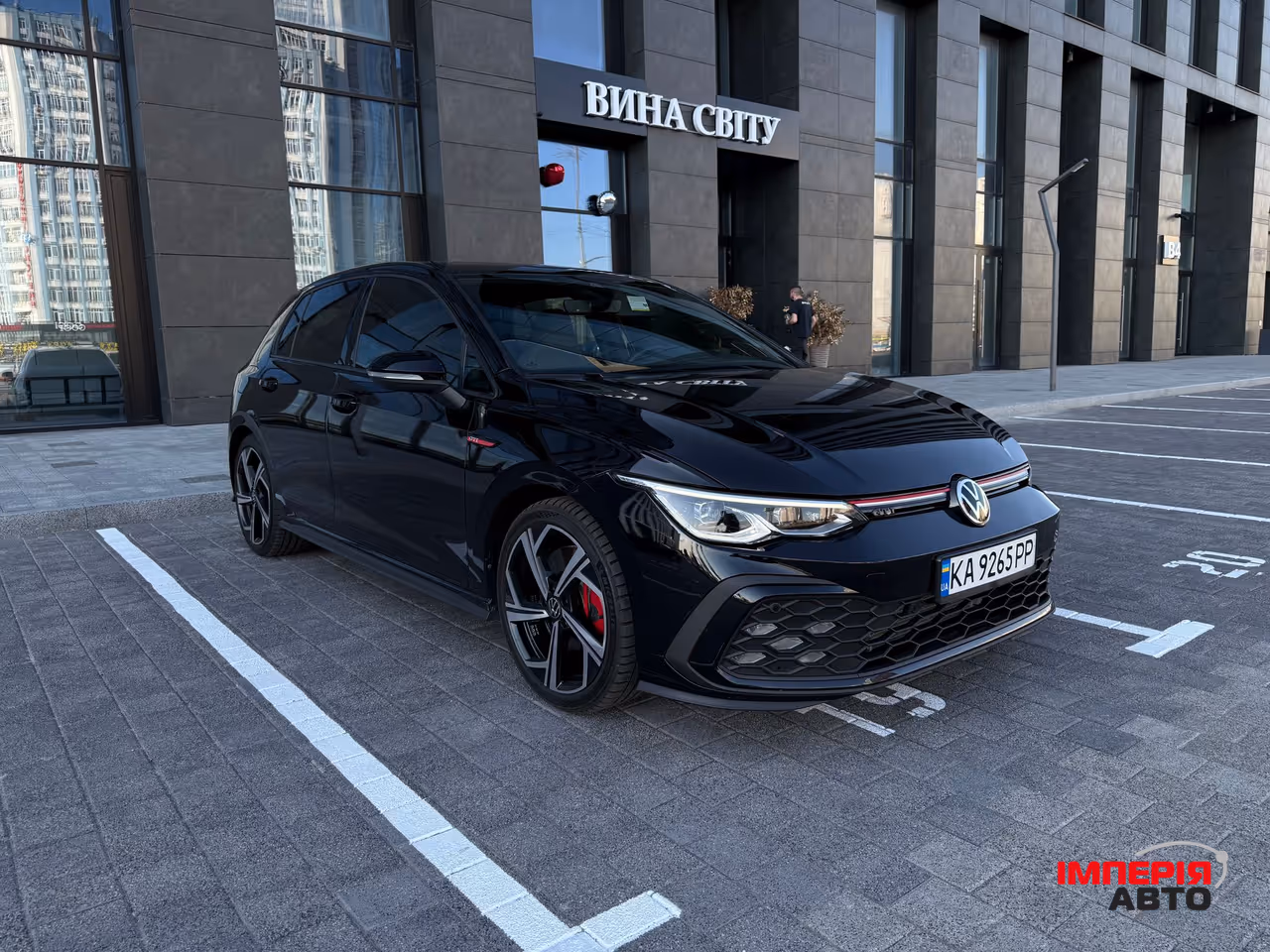 Volkswagen Golf GTI - фото 9