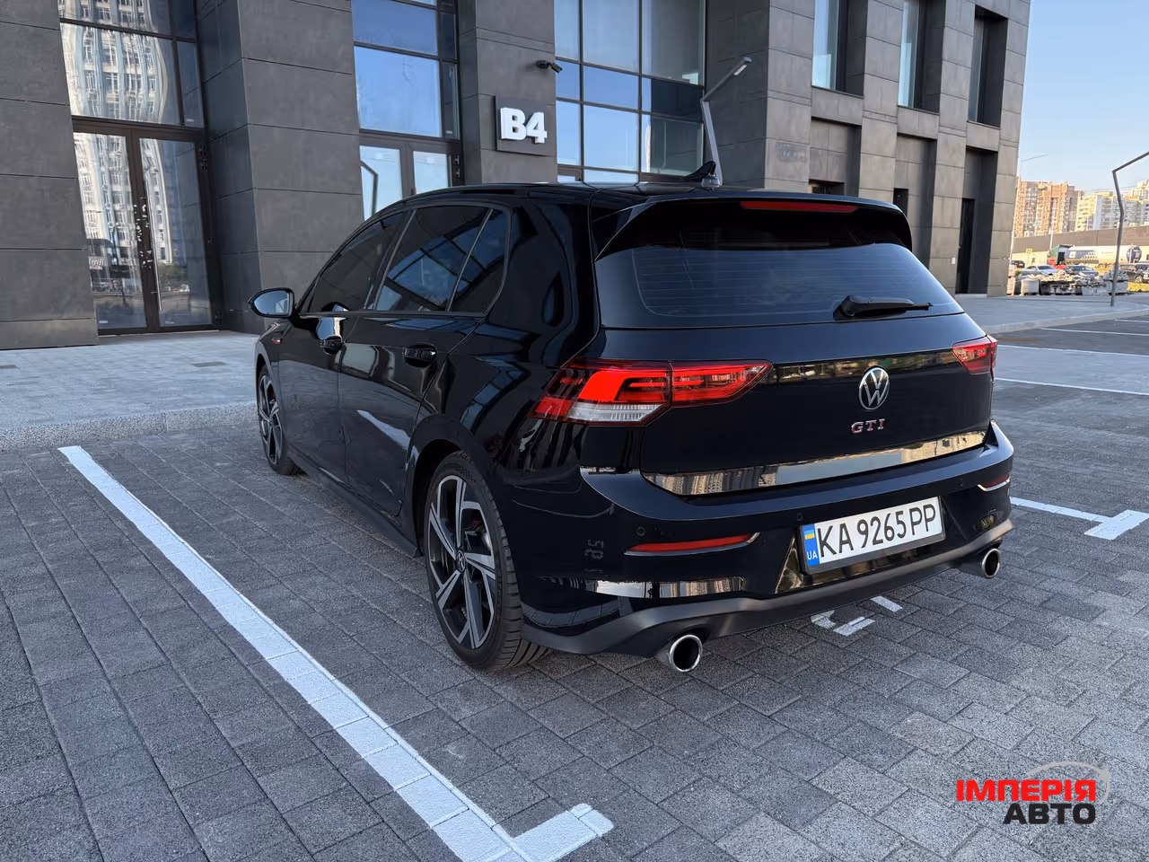 Volkswagen Golf GTI - фото 5