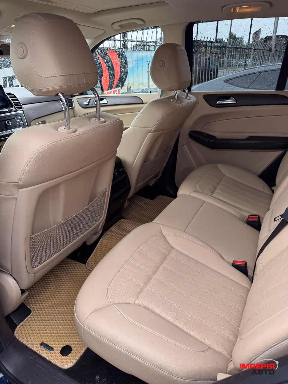 Mercedes-Benz GLE - фото 9
