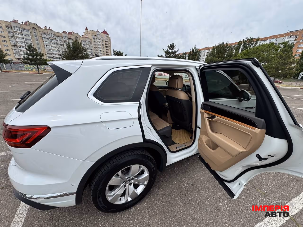 Volkswagen Touareg - фото 41