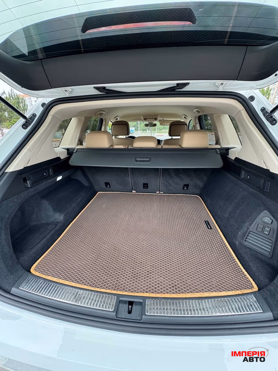 Volkswagen Touareg - фото 15