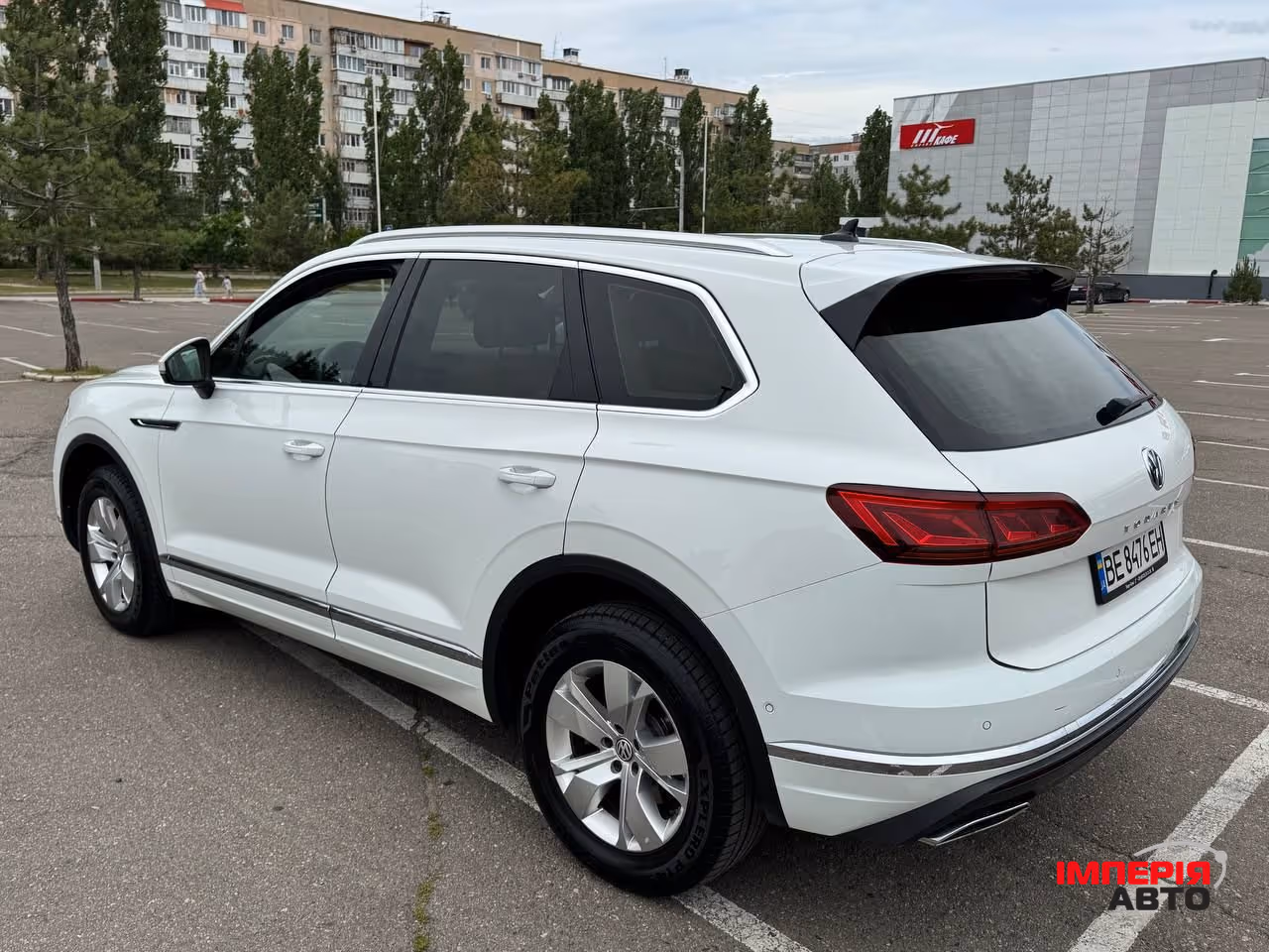Volkswagen Touareg - фото 18