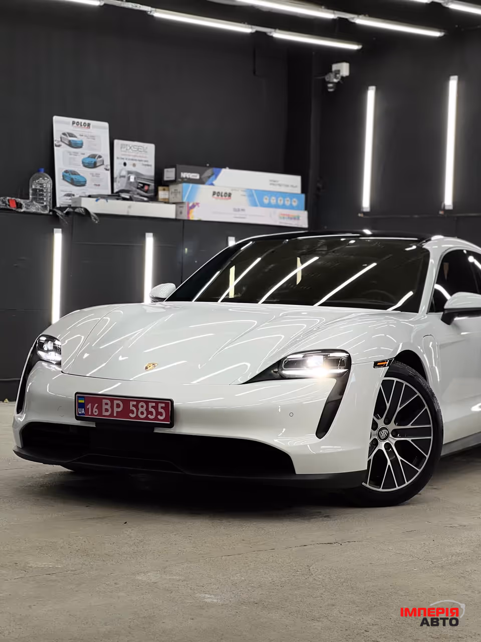 Porsche Taycan - фото 3
