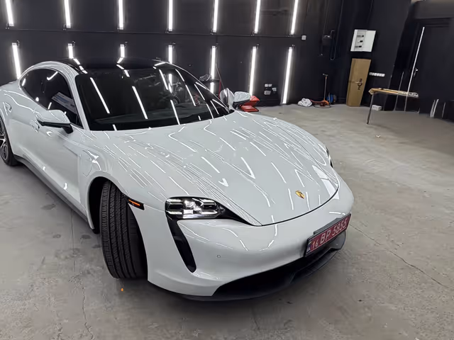 Porsche Taycan - фото 2