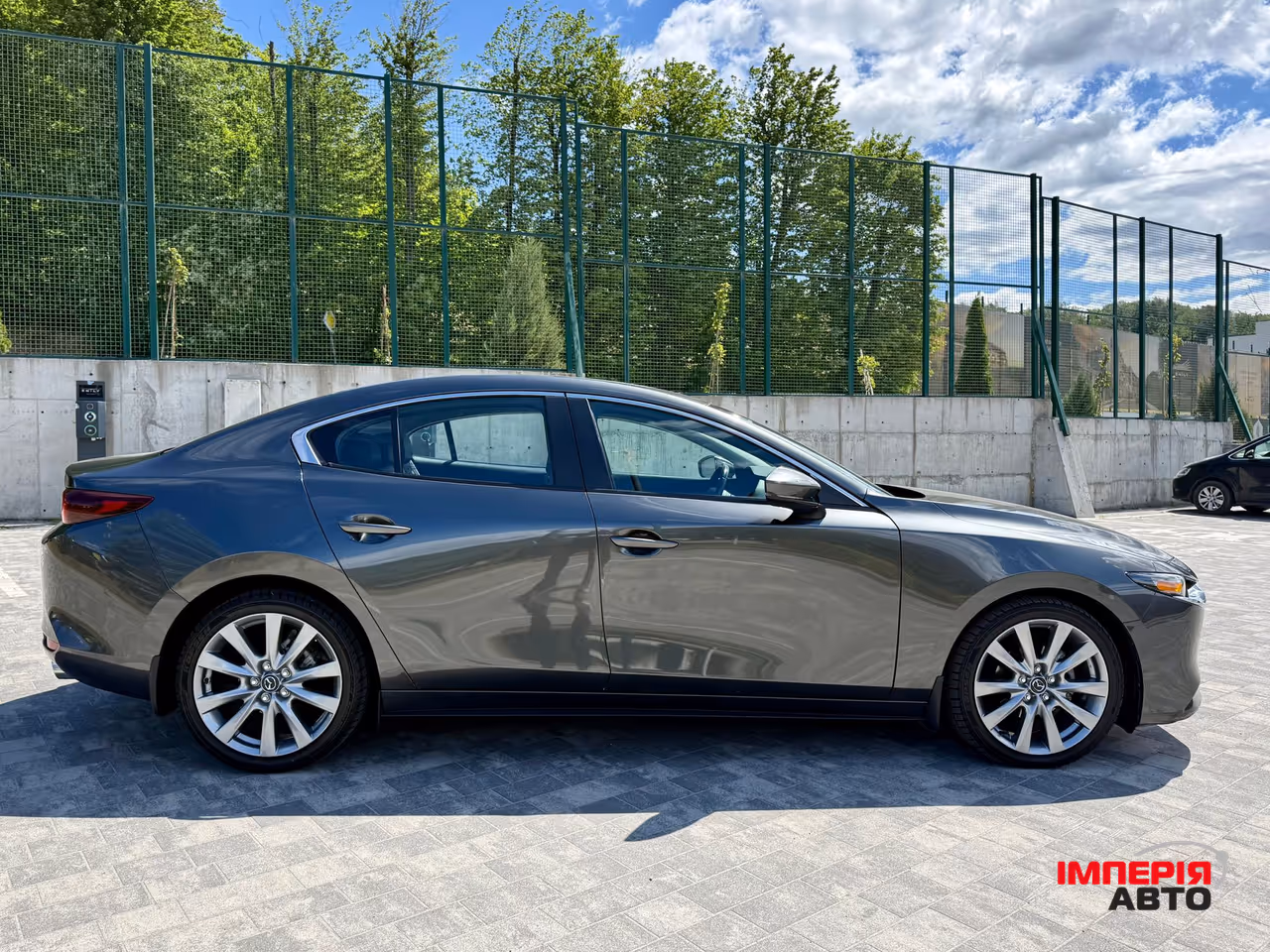 Mazda 3 - фото 7