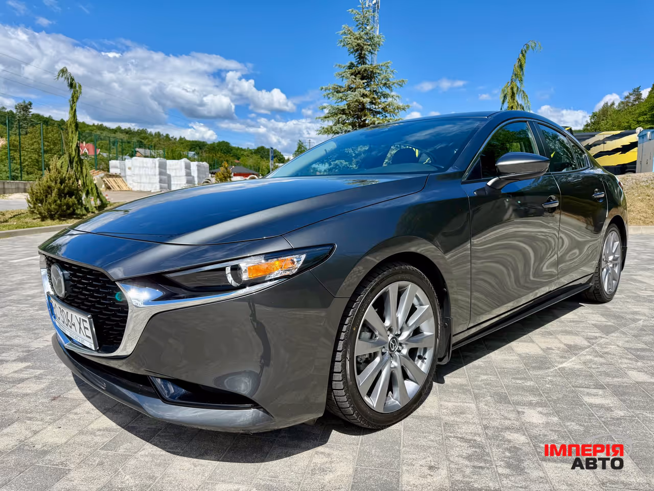 Mazda 3 - фото 2