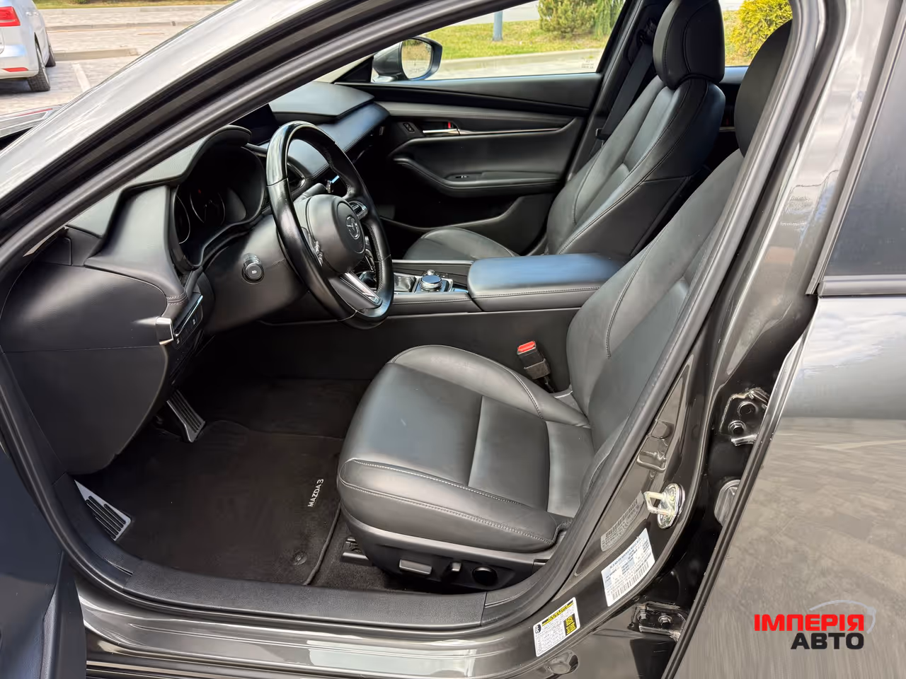 Mazda 3 - фото 10