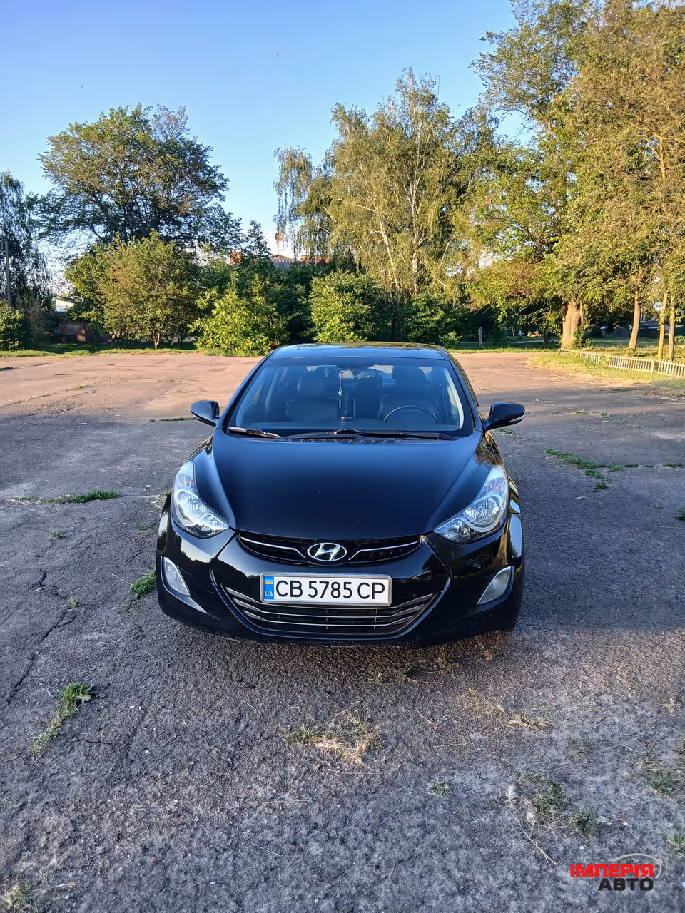 Hyundai Elantra - фото 2