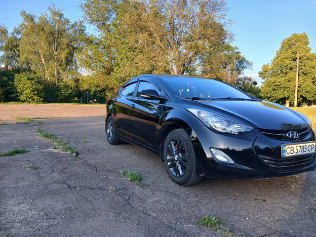 Hyundai Elantra - фото 5