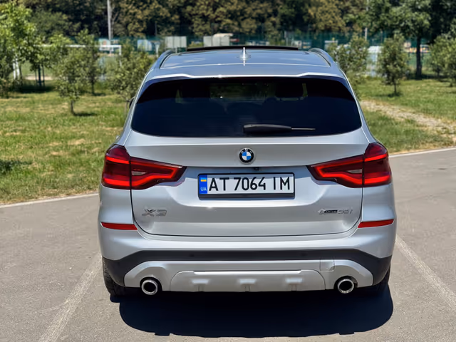 BMW X3 - фото 5