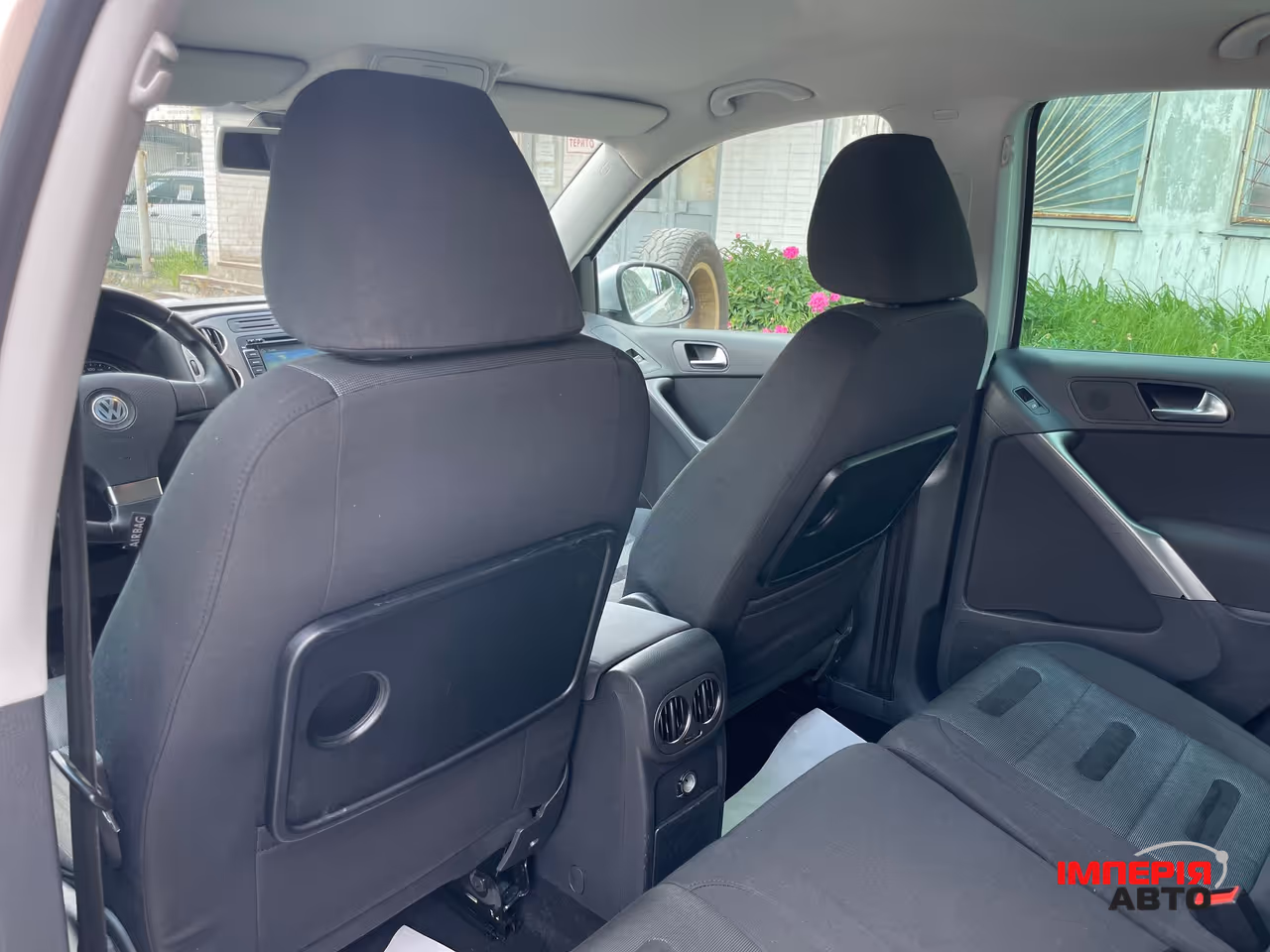 Volkswagen Tiguan - фото 32