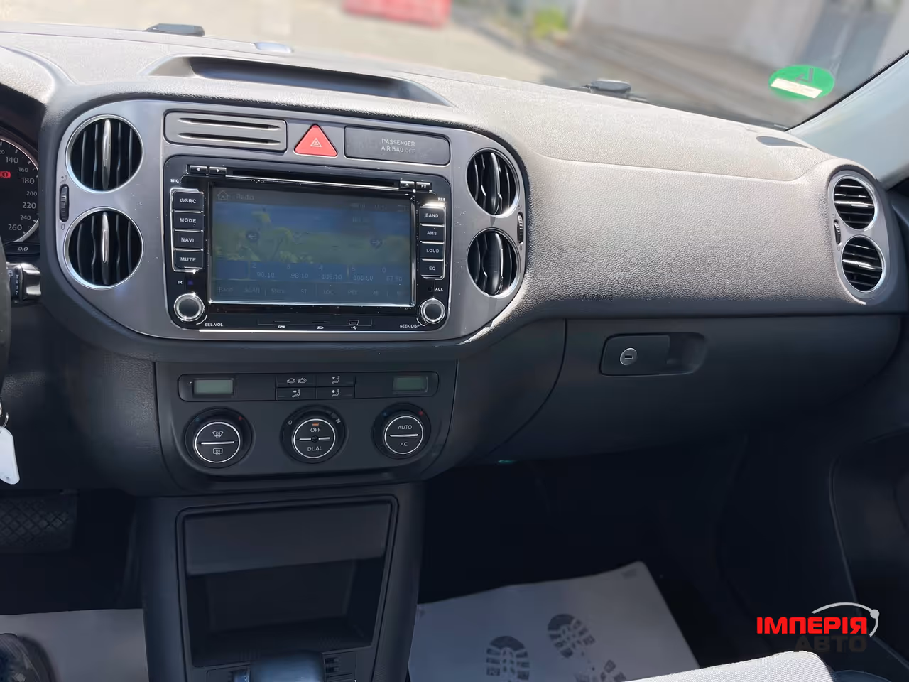 Volkswagen Tiguan - фото 23