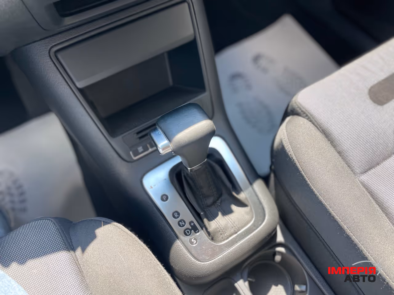 Volkswagen Tiguan - фото 26