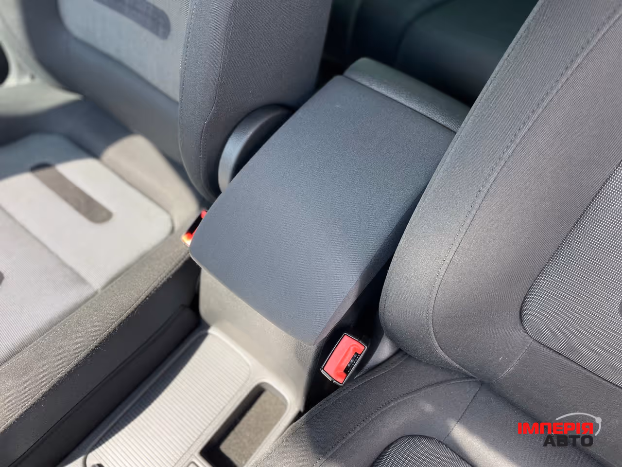 Volkswagen Tiguan - фото 20